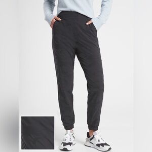 Athleta Brooklyn Camo Lined High Waisted Jogger Pant in Black US 2 $109